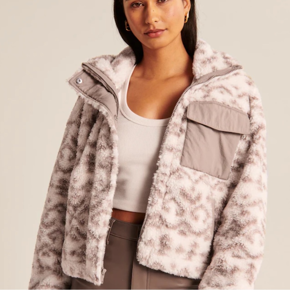 Abercrombie & Fitch Cream and Taupe Plush Sherpa Jacket